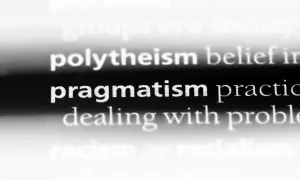 Pragmatyzm: praktyczne podejście do rozwiązywania problemów, zamiast teoretyzowania.