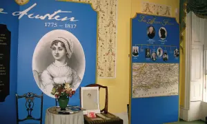 Wystawa o Jane Austen i jej rodzinie. Portret pisarki i drzewo genealogiczne ukazujące jej rodzeństwo.