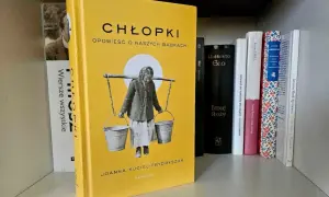 Żółta okładka książki "Chłopki" Joanny Kuciel-Frydryszak, opowieść o naszych babkach, obok innych tytułów współcześni polscy pisarze.