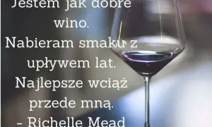 Kobietą jest jak wino cytat – odkryj jego głębię i znaczenie