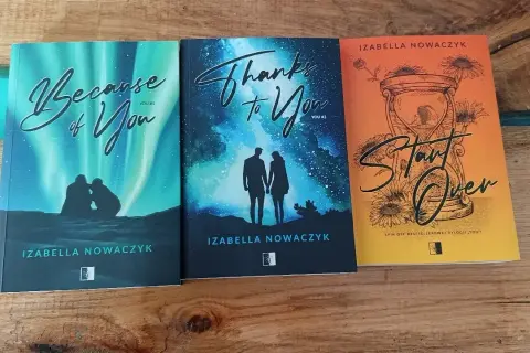 O czym jest książka Because of You? Zaskakujące zwroty akcji i emocje