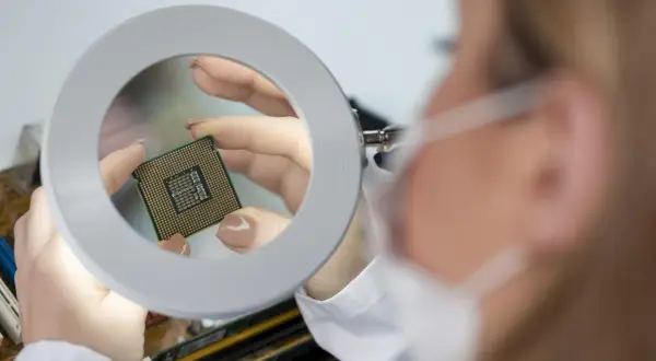 Dlaczego globalny niedobór chipów na zawsze zmienił elektronikę