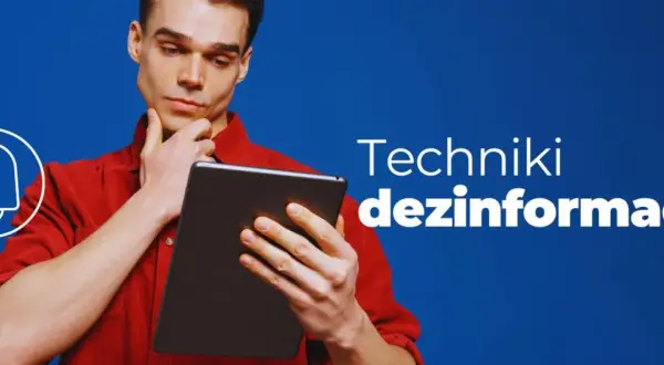 Mężczyzna zamyślony nad tabletem, obok symbol ostrzeżenia i napis "Techniki dezinformacji". Uważaj na demagogię w sieci.