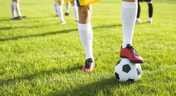 Platformy online: nowi sponsorzy drużyn piłkarskich