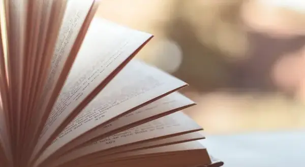 Co to jest literatura? Zrozumienie jej znaczenia i wpływu na nas