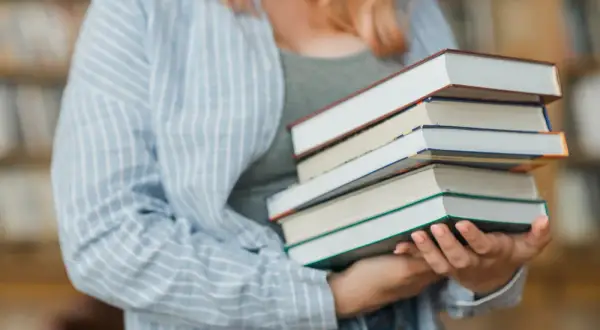 Jak znaleźć książkę, która „zresetuje” twój mózg po miesiącach czytania tych samych bestsellerów