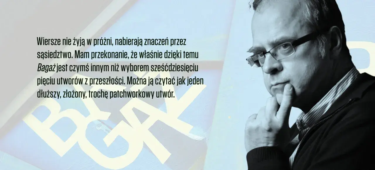 Mężczyzna w okularach zamyślony, obok tekst o poezji i jej liryce.